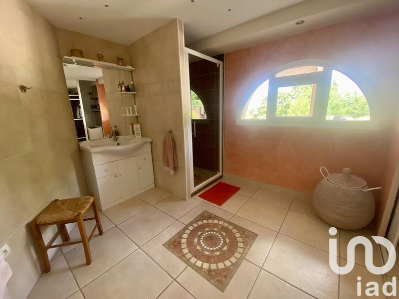 Maison - 215 m² - 5 pièces