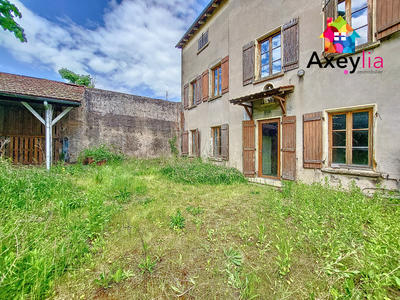 Maison de village - 205 m² - 10 pièces