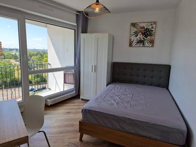 Appartement - 75 m² - 6 pièces