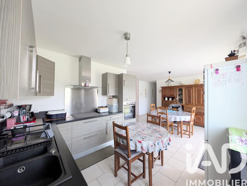 Maison - 95 m² - 5 pièces