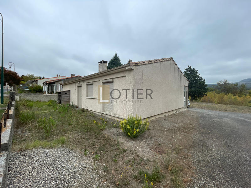 Maison - 101 m² - 5 pièces