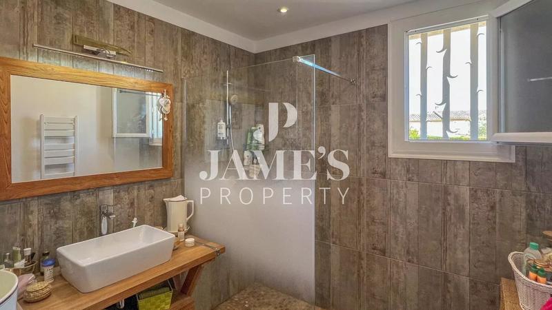 Maison - 130 m² - 4 pièces