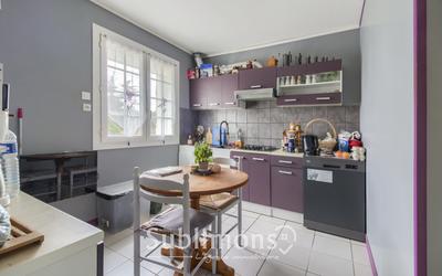 Maison - 90 m² - 4 pièces