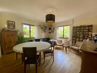 Maison traditionnelle - 171 m² - 8 pièces