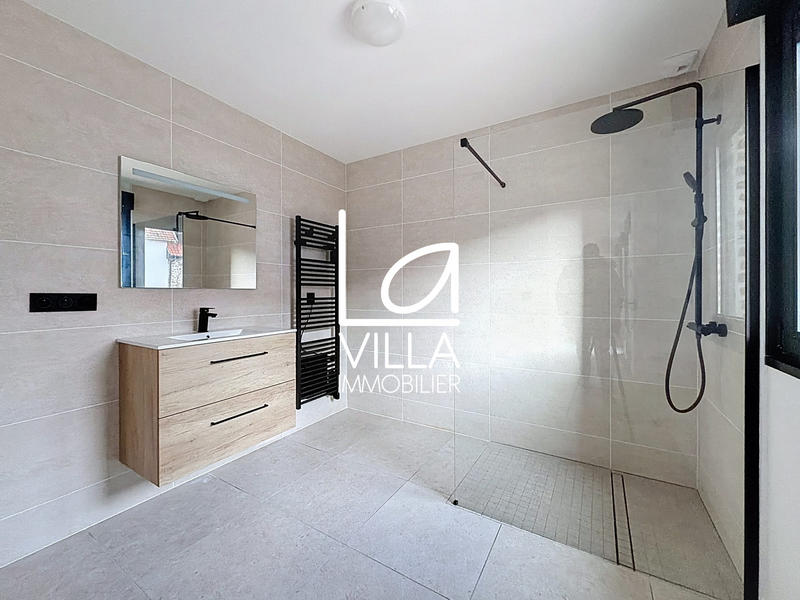 Maison - 137 m² - 5 pièces