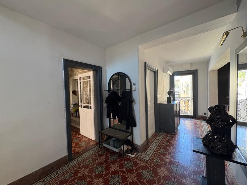 Demeure - 221 m² - 7 pièces