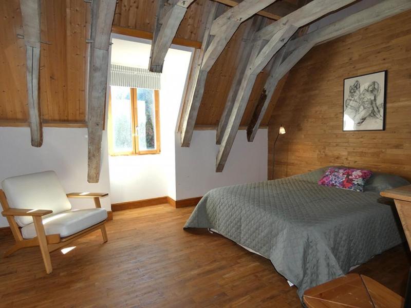 Maison - 260 m² - 6 pièces