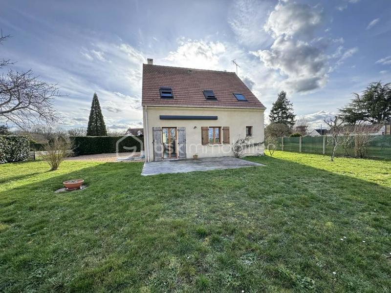 Maison traditionnelle - 99 m² - 5 pièces