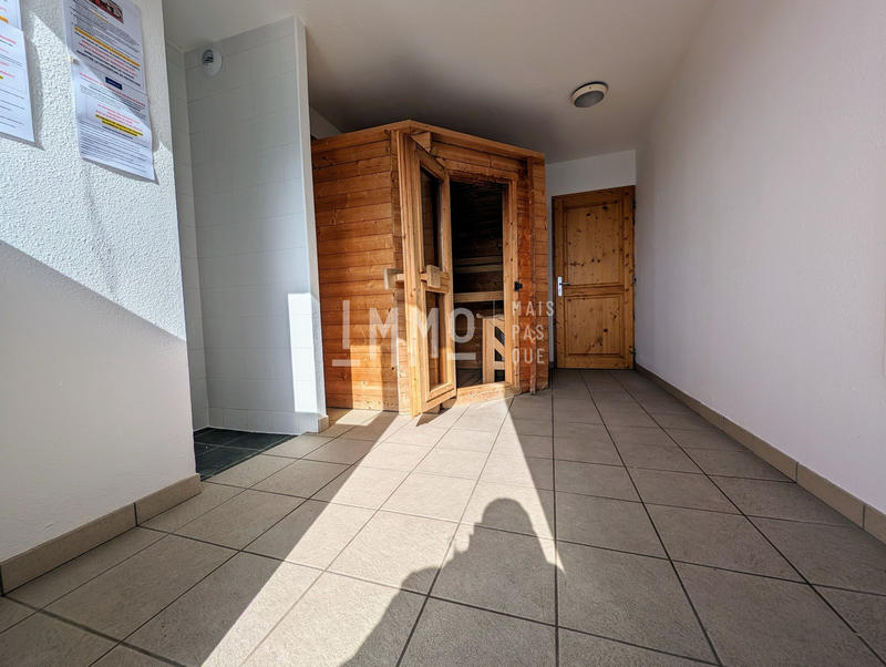 Châlet - 550 m² - 17 pièces