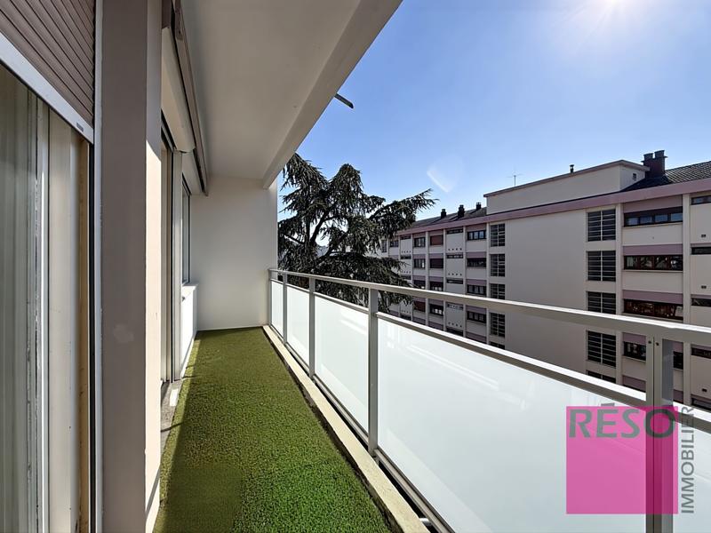 Appartement - 100 m² - 4 pièces