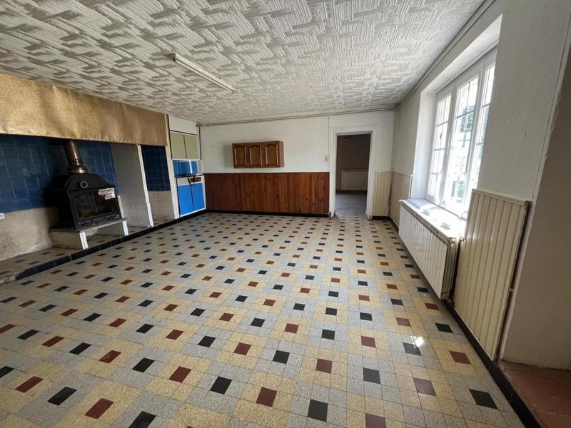 Propriété - 265 m² - 7 pièces