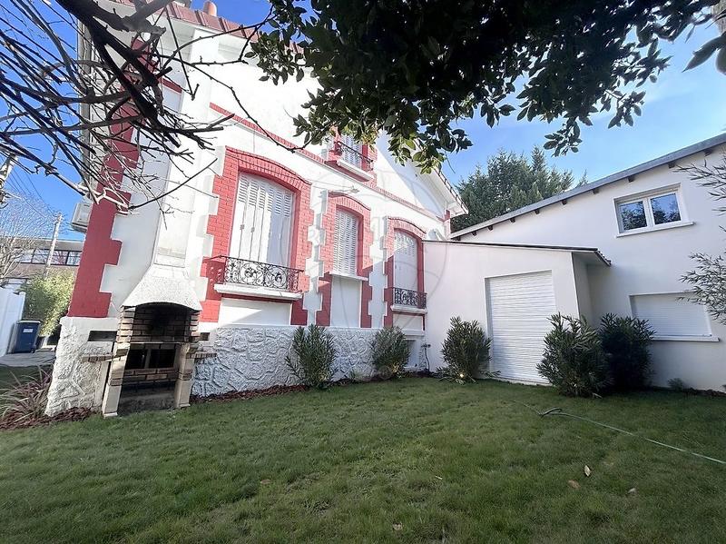 Maison - 127 m² - 6 pièces