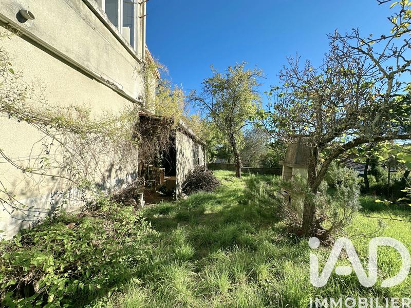 Maison - 90 m² - 5 pièces