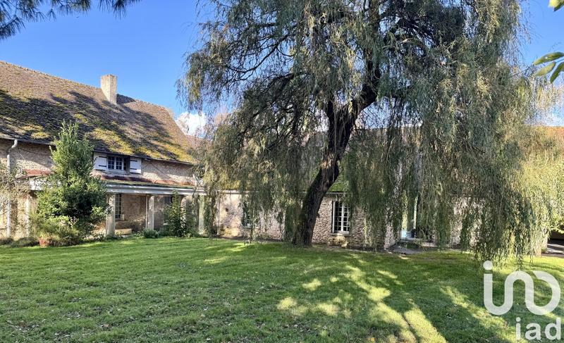 Maison - 930 m² - 20 pièces