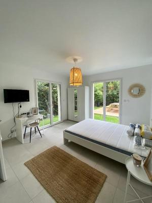 Chambre - 14 m² - 1 pièce