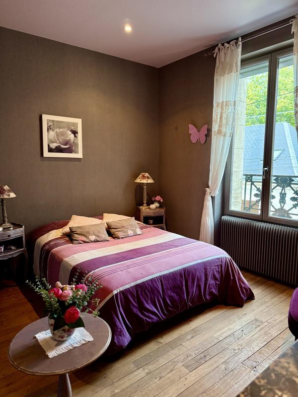 Maison ancienne - 164 m² - 8 pièces