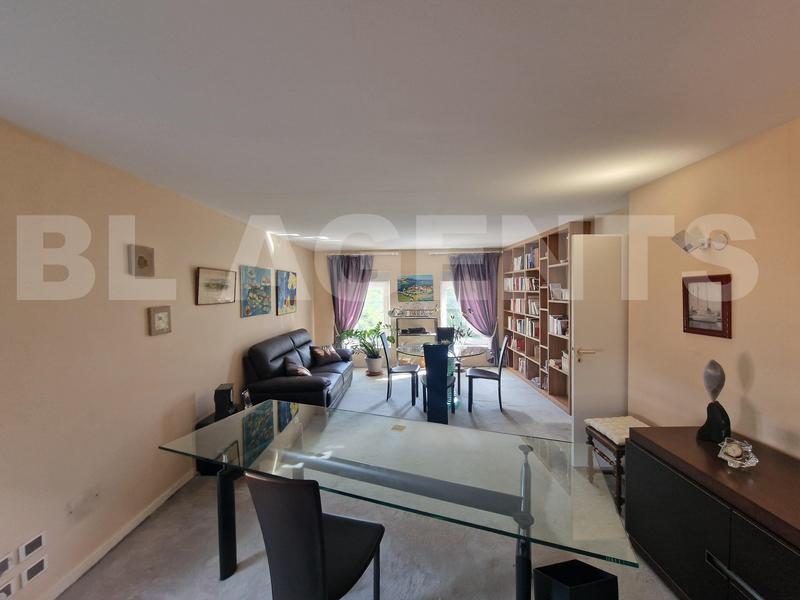 Demeure - 380 m² - 9 pièces