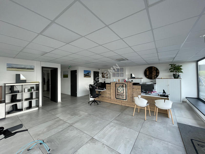 Local commercial - 750 m²