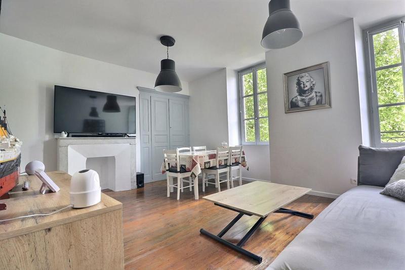 Immeuble - 150 m² - 9 pièces