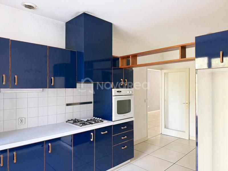 Maison - 180 m² - 5 pièces