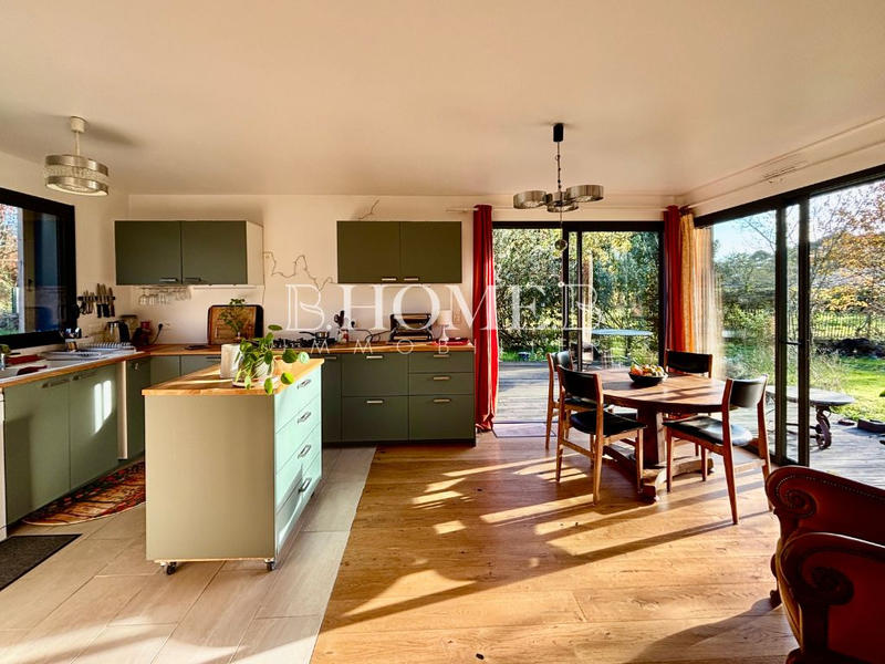 Maison - 105 m² - 6 pièces