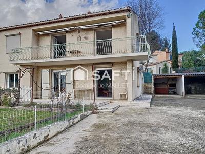 Maison - 152 m² - 6 pièces