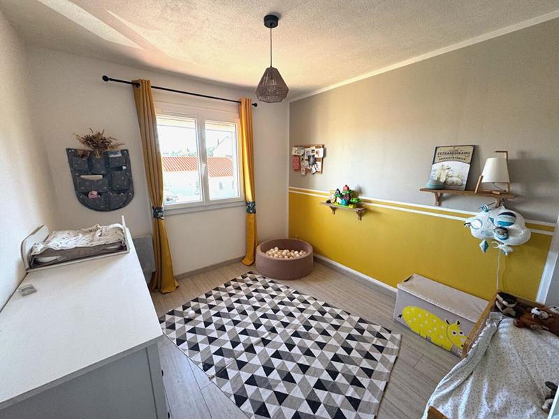 Maison - 90 m² - 5 pièces