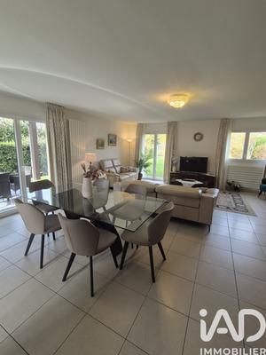 Duplex - 137 m² - 5 pièces