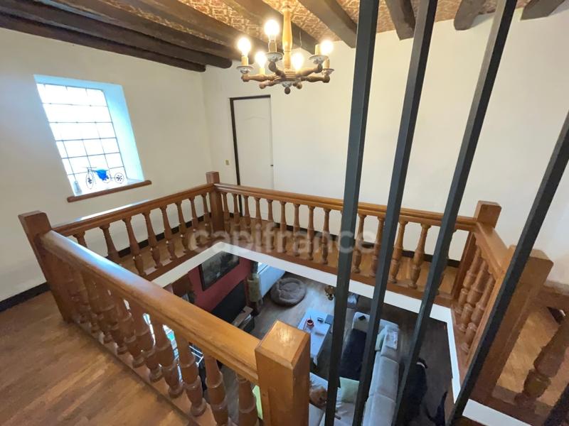 Maison - 240 m² - 9 pièces