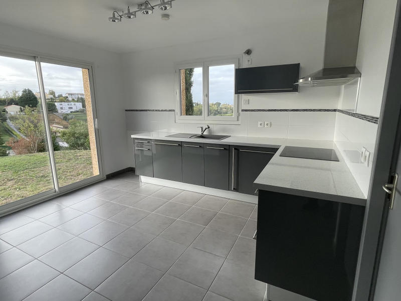 Maison - 163 m² - 6 pièces