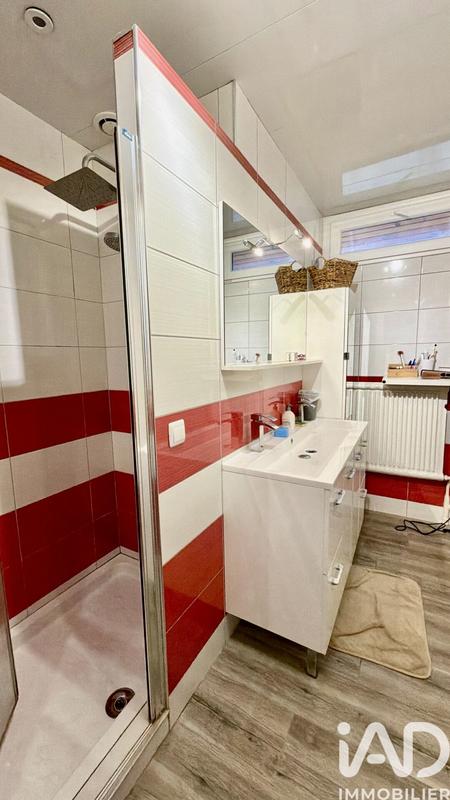 Maison - 95 m² - 5 pièces