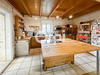 Maison - 137 m² - 5 pièces