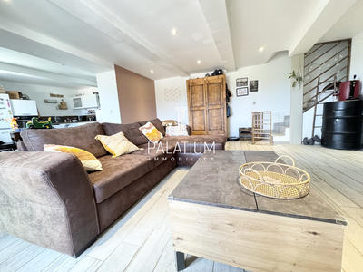 Maison - 90 m² - 3 pièces