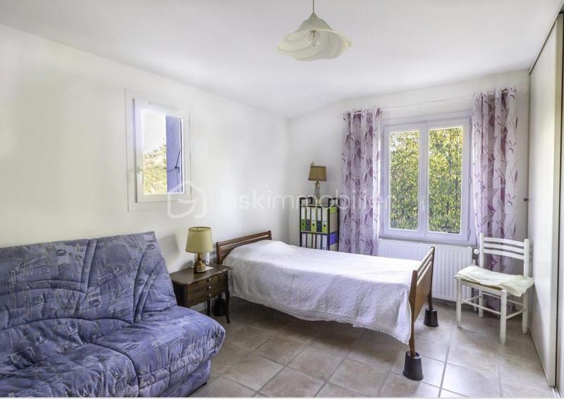 Maison traditionnelle - 187 m² - 7 pièces