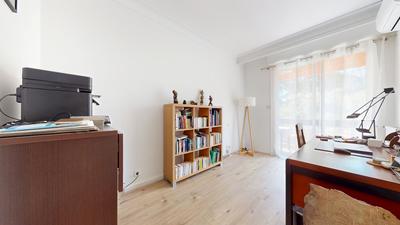 Appartement - 105 m² - 4 pièces