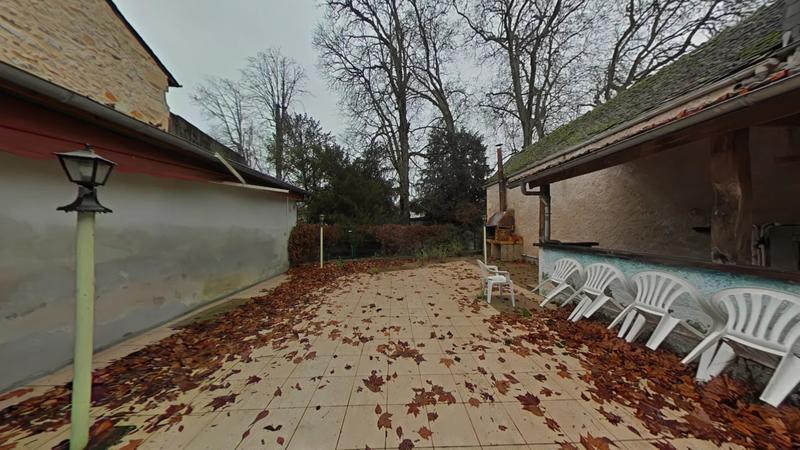 Maison - 217 m² - 8 pièces