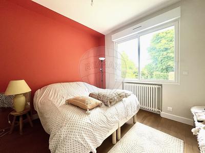 Maison - 140 m² - 8 pièces