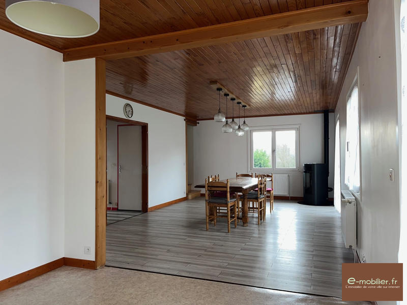 Maison traditionnelle - 126 m² - 6 pièces