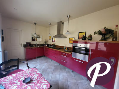 Maison - 176 m² - 6 pièces