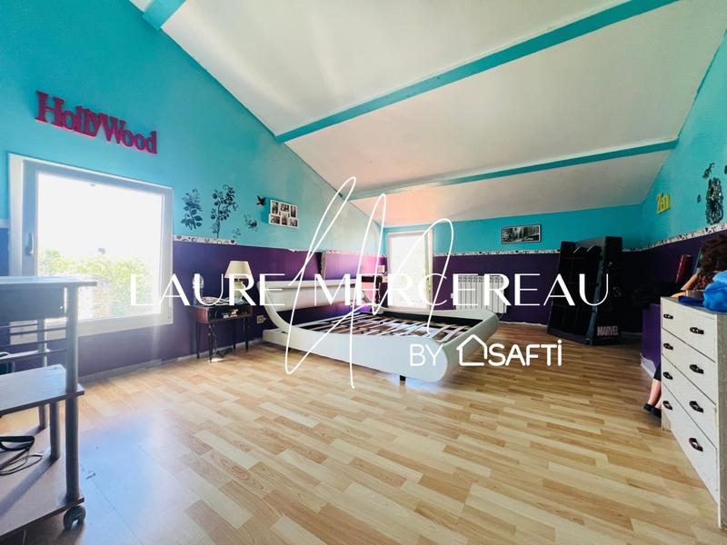 Maison - 183 m² - 7 pièces