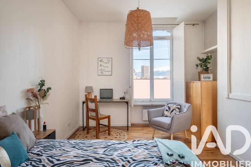 Appartement - 60 m² - 2 pièces