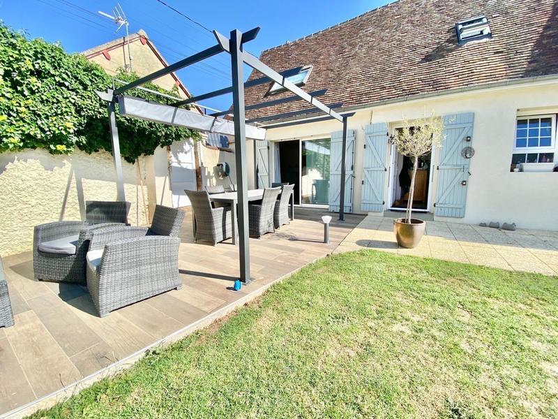 Maison - 260 m² - 4 pièces