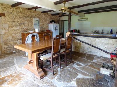 Maison - 177 m² - 7 pièces