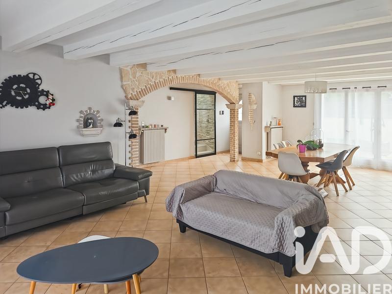 Maison - 184 m² - 8 pièces