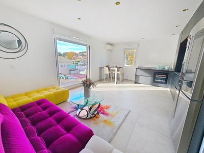 Appartement - 68 m² - 3 pièces