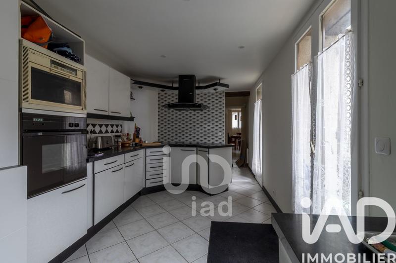 Maison - 177 m² - 8 pièces