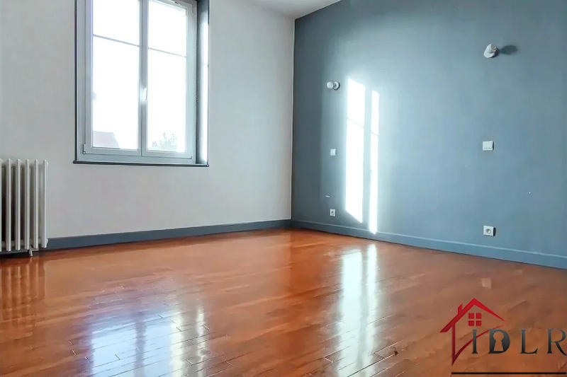 Maison - 158 m² - 8 pièces