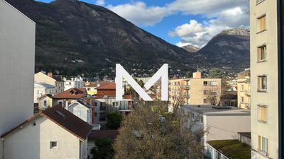 Appartement - 67 m² - 2 pièces