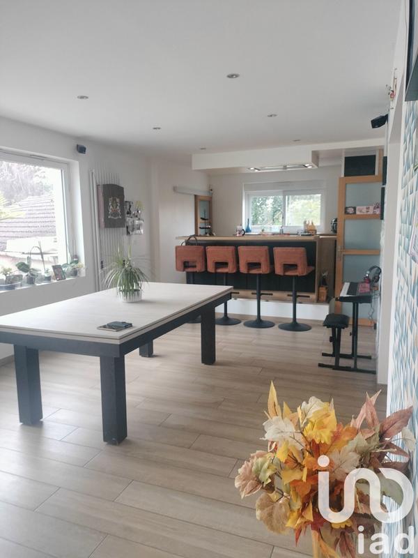 Maison - 140 m² - 6 pièces