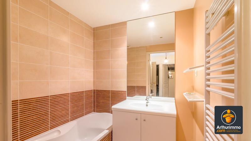 Appartement - 92 m² - 4 pièces